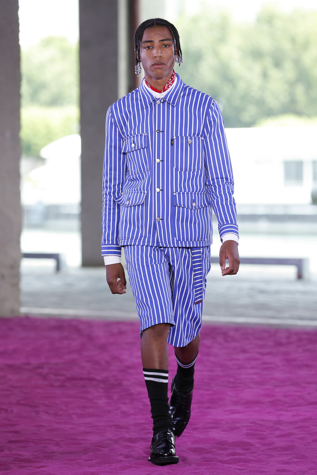 Fashion Week Paris Spring/Summer 2018 look 26 from the Ami collection menswear