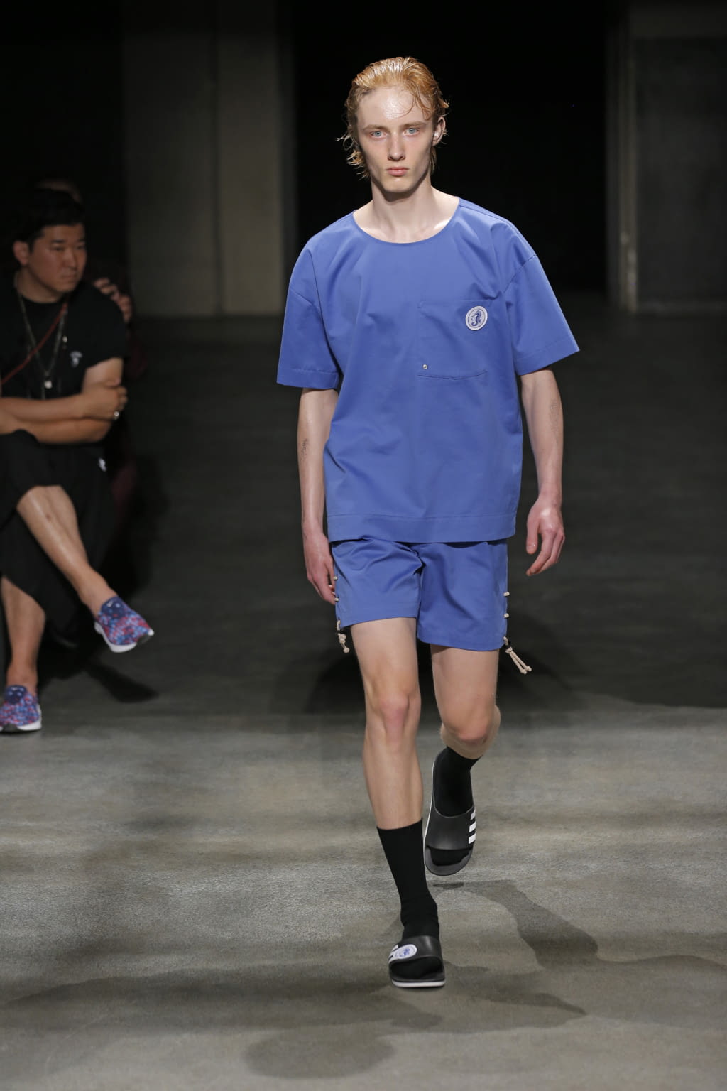 Fashion Week Paris Spring/Summer 2018 look 14 from the 22/4 Hommes collection menswear
