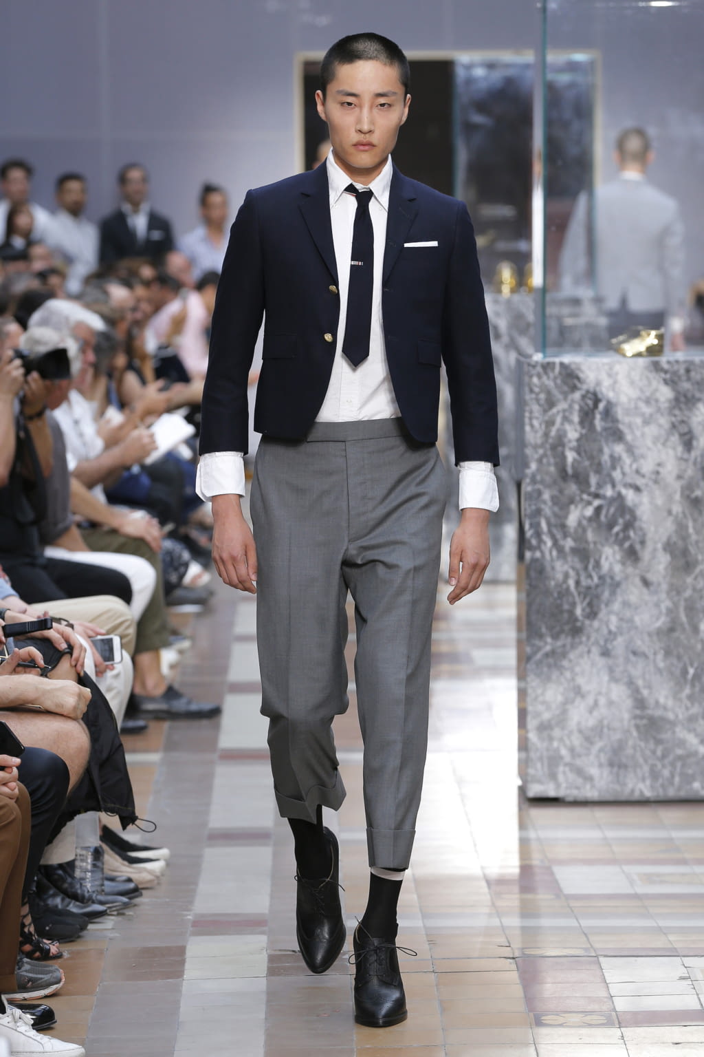 Fashion Week Paris Spring/Summer 2018 look 9 from the Thom Browne collection menswear