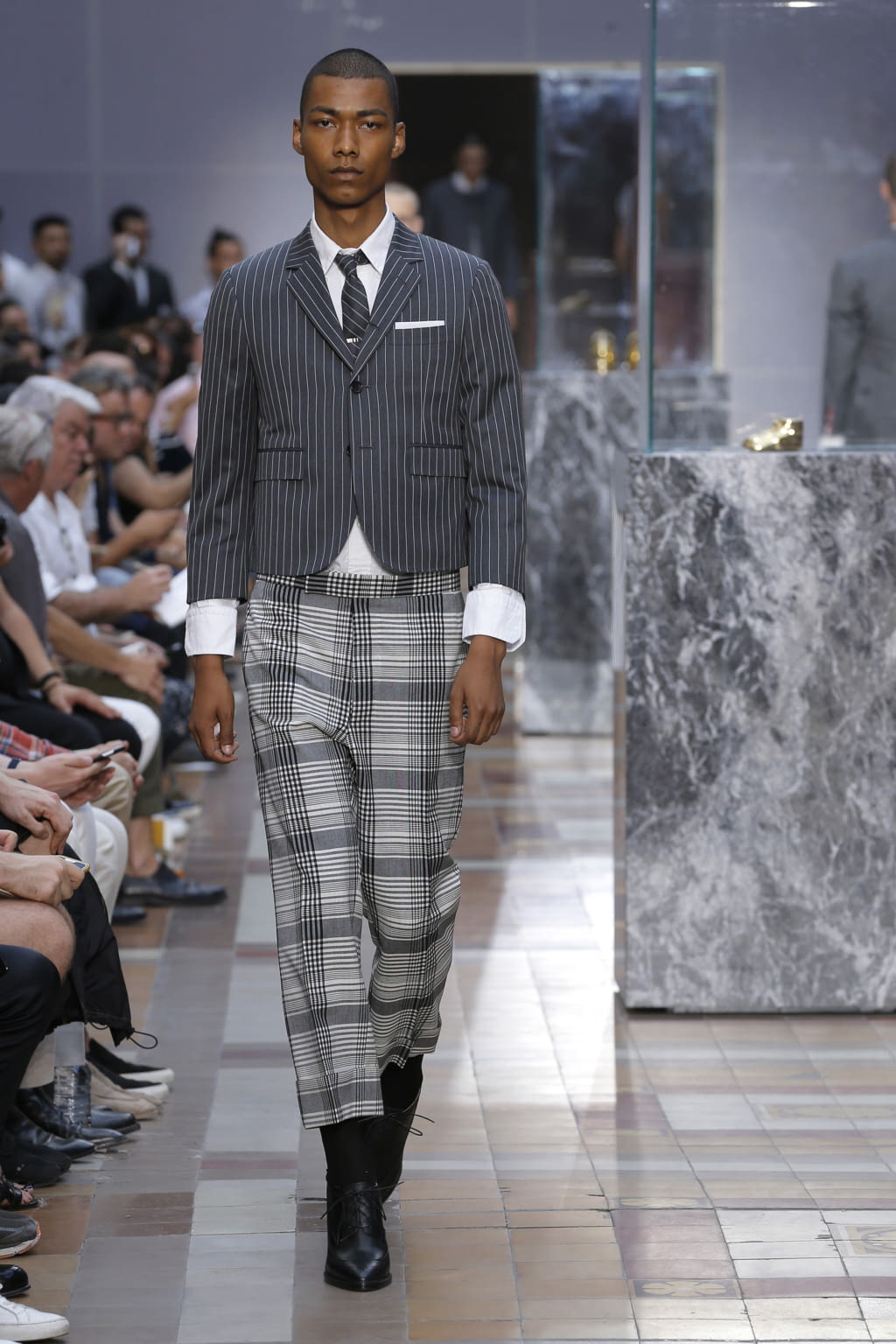 Fashion Week Paris Spring/Summer 2018 look 12 from the Thom Browne collection menswear