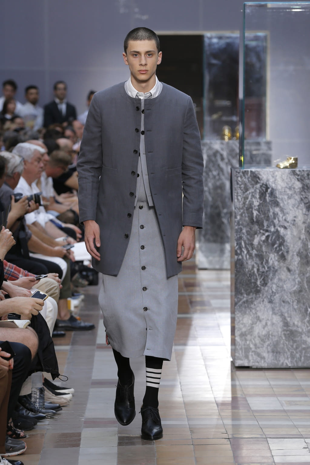 Fashion Week Paris Spring/Summer 2018 look 14 from the Thom Browne collection 男装