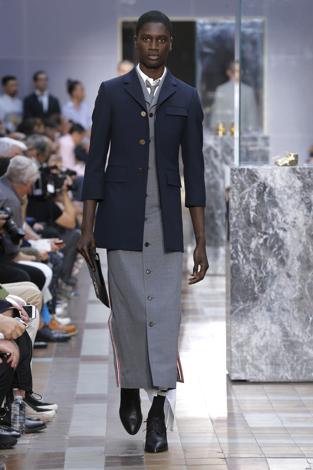 Fashion Week Paris Spring/Summer 2018 look 22 from the Thom Browne collection menswear