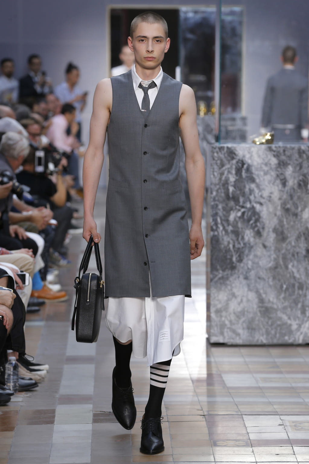 Fashion Week Paris Spring/Summer 2018 look 26 from the Thom Browne collection menswear