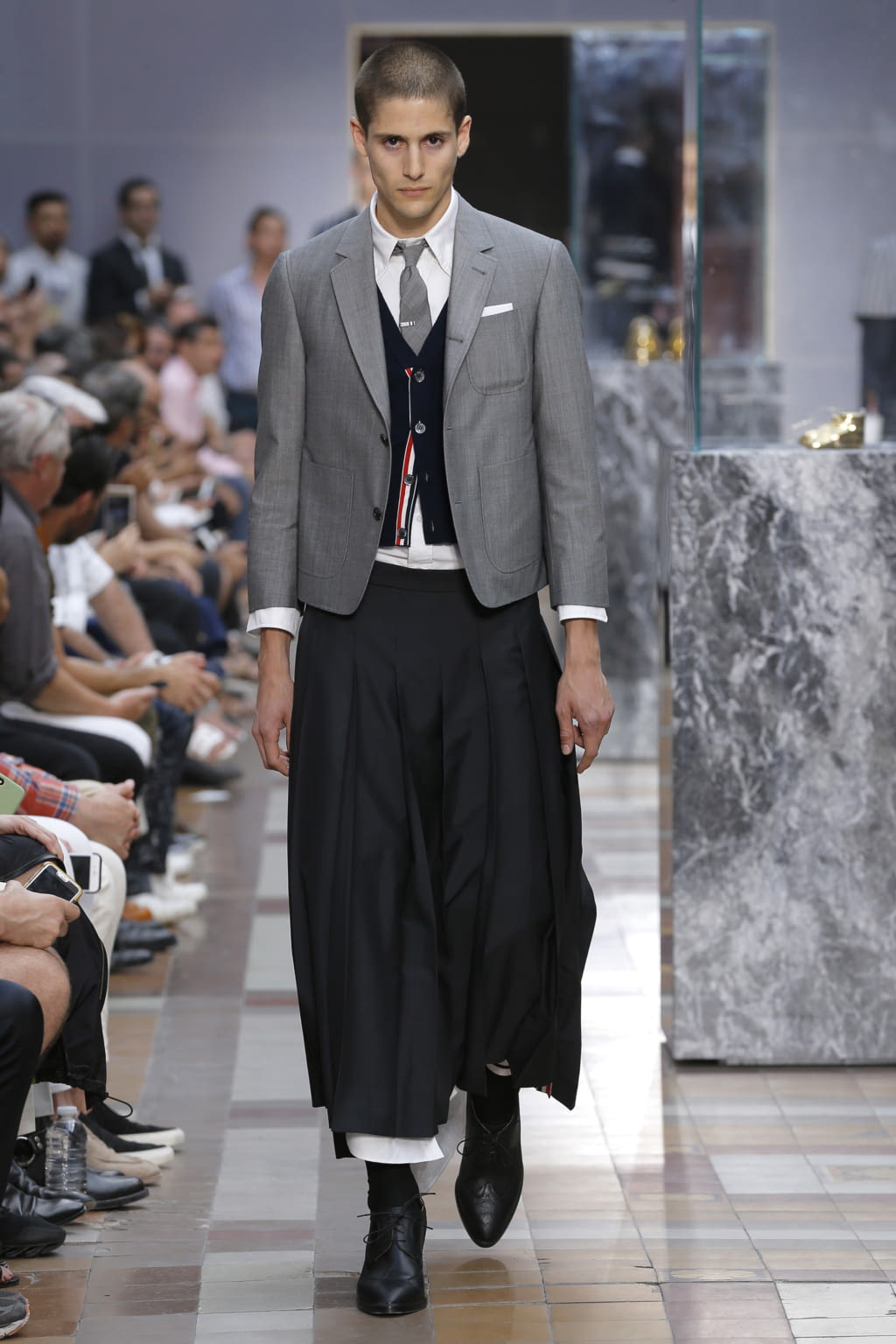 Fashion Week Paris Spring/Summer 2018 look 39 from the Thom Browne collection menswear