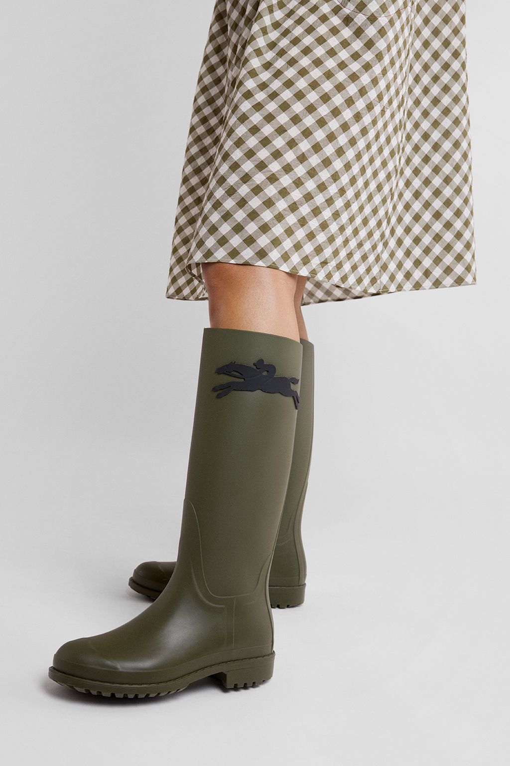 Fashion Week Paris Spring/Summer 2025 look 43 from the Longchamp collection womenswear accessories