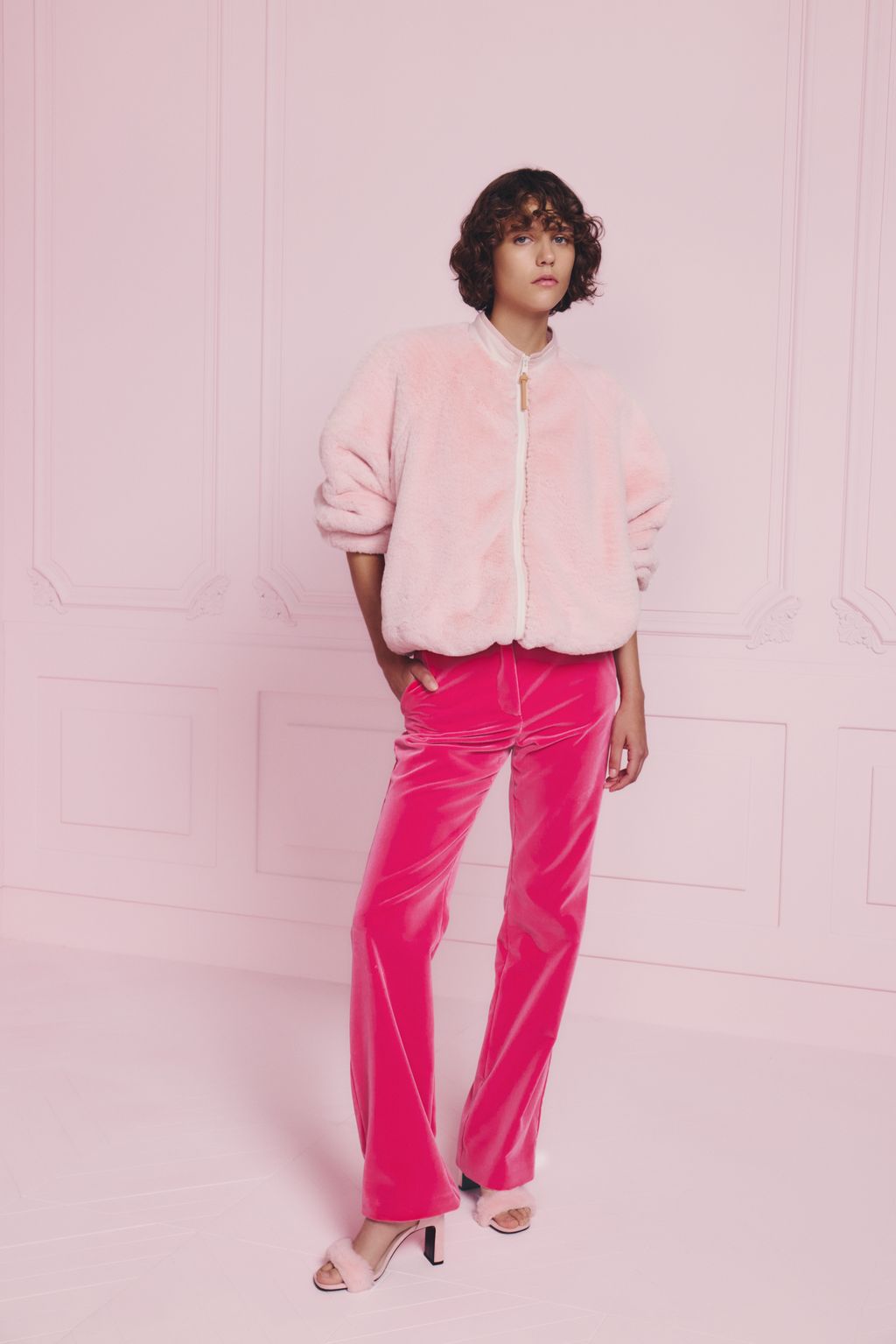 Fashion Week Paris Resort 2025 look 3 from the Longchamp collection womenswear