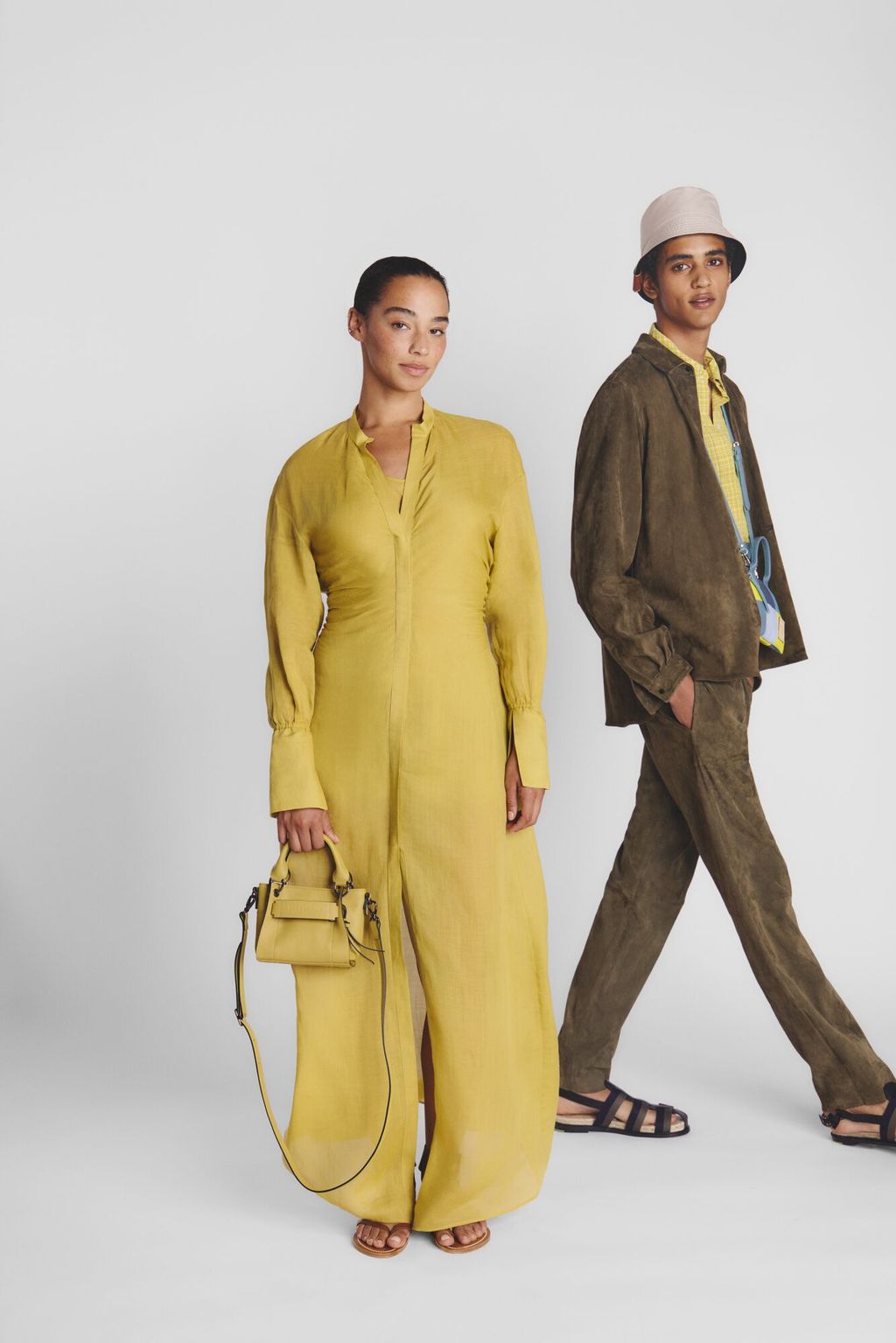 Fashion Week Paris Spring/Summer 2025 look 30 de la collection Longchamp womenswear