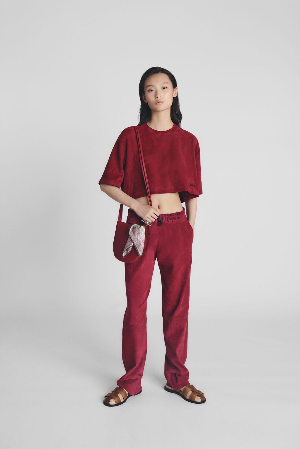 Fashion Week Paris Spring/Summer 2025 look 54 from the Longchamp collection womenswear