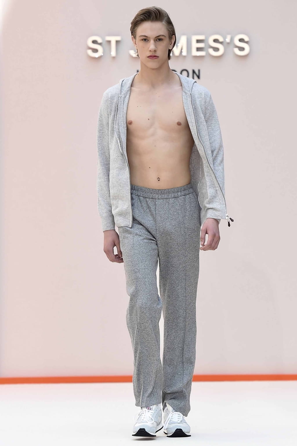 Fashion Week London Spring/Summer 2019 look 7 from the St James collection menswear