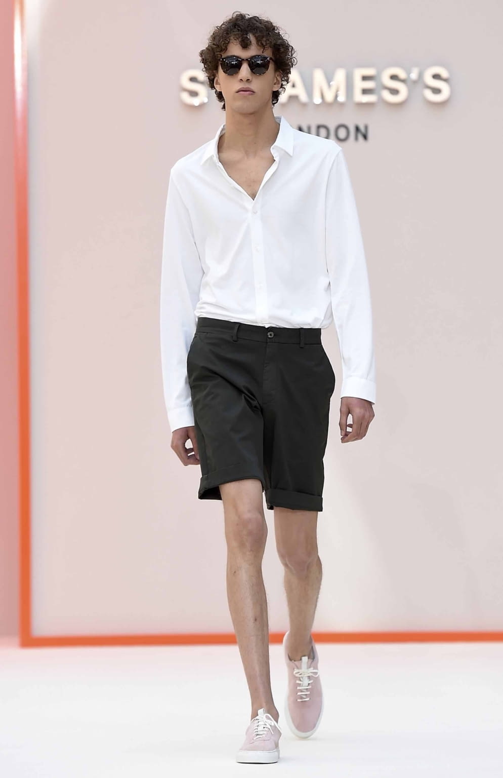 Fashion Week London Spring/Summer 2019 look 8 from the St James collection 男装