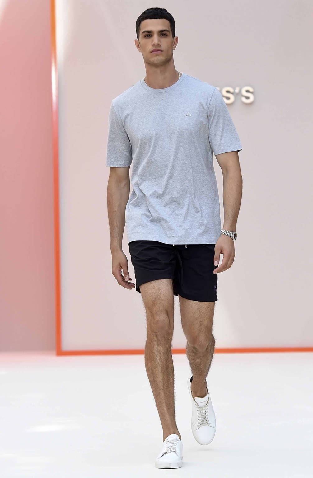 Fashion Week London Spring/Summer 2019 look 11 from the St James collection menswear
