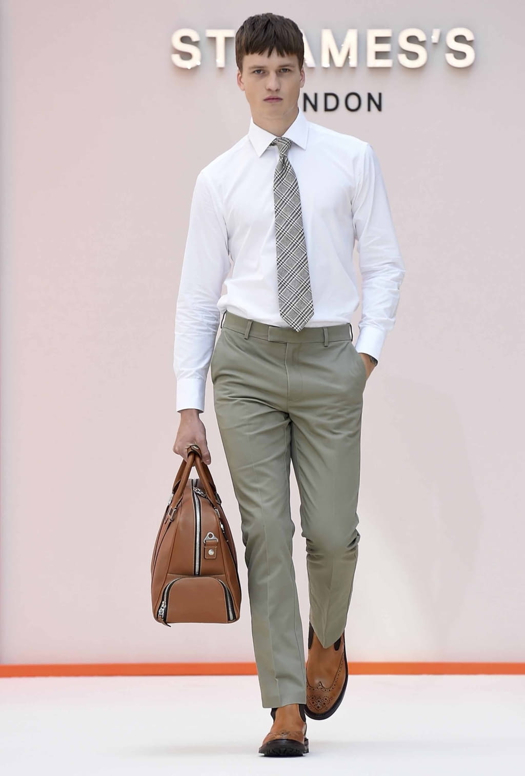 Fashion Week London Spring/Summer 2019 look 13 from the St James collection menswear