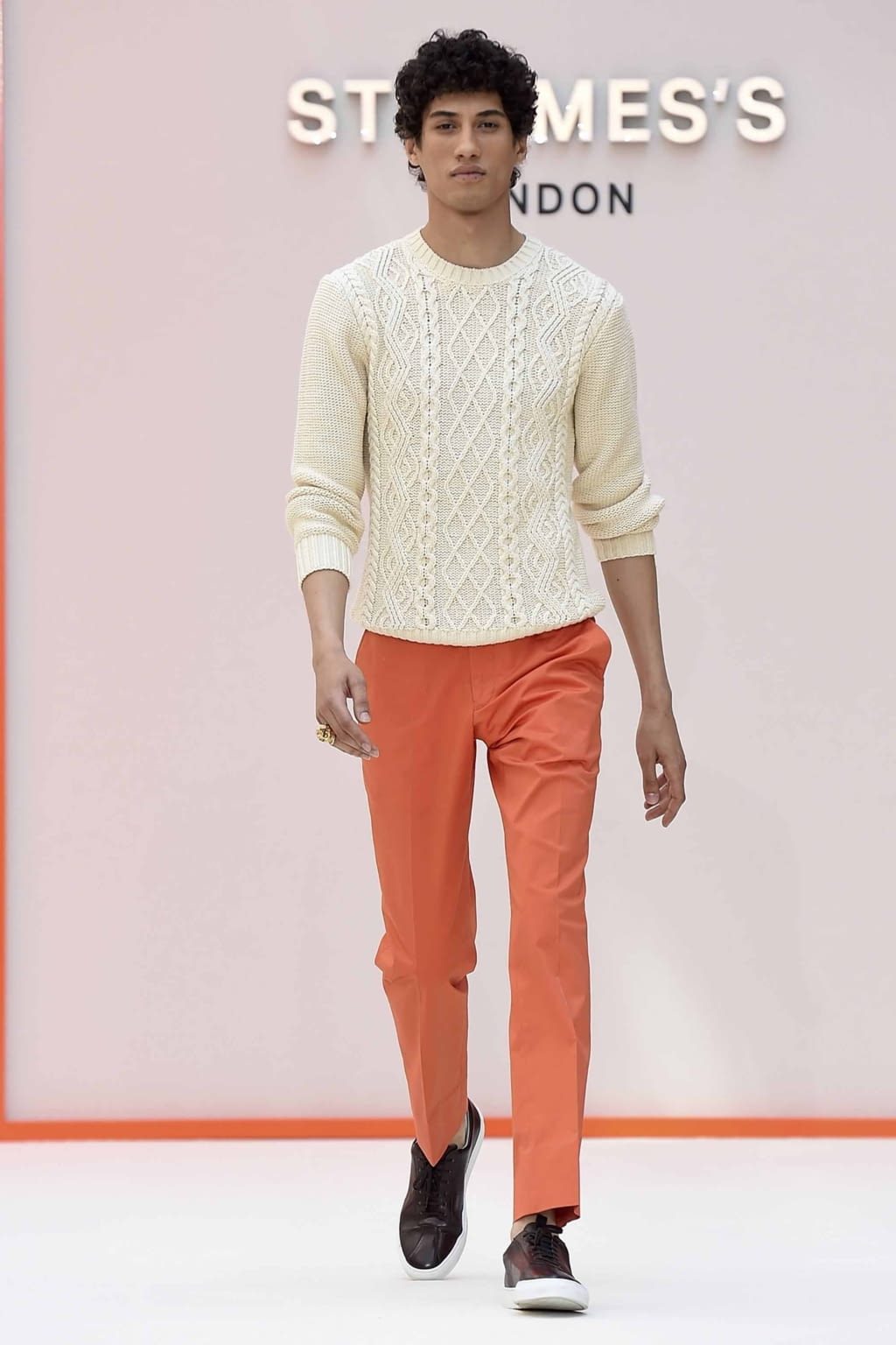 Fashion Week London Spring/Summer 2019 look 16 from the St James collection menswear