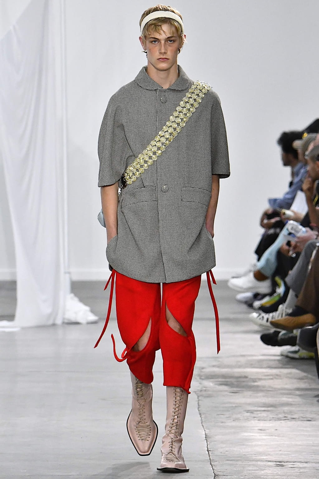 Fashion Week London Spring/Summer 2020 look 3 from the Stefan Cooke collection 男装