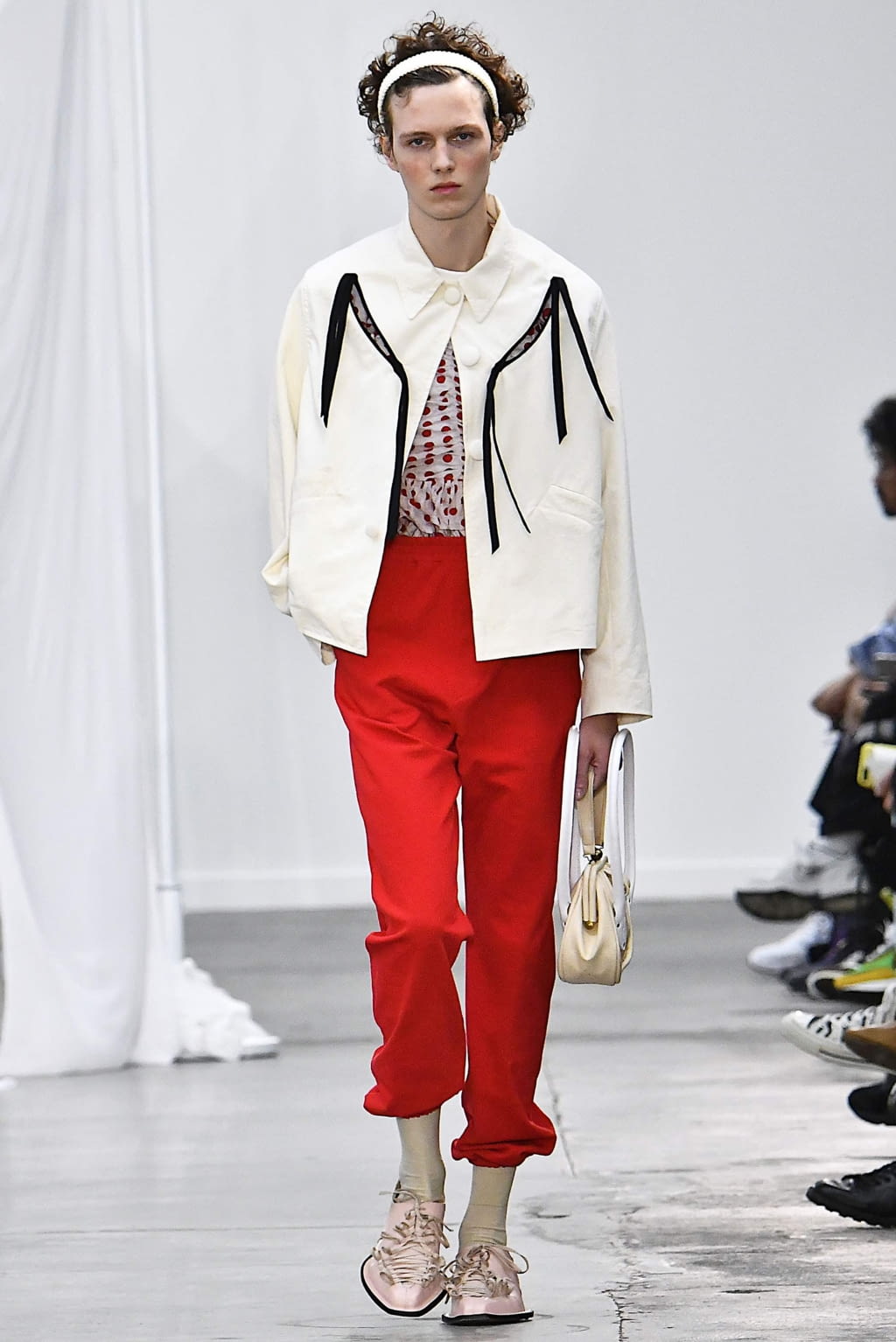 Fashion Week London Spring/Summer 2020 look 20 from the Stefan Cooke collection 男装