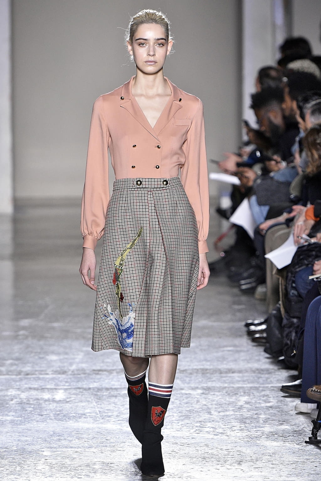 Fashion Week Milan Fall/Winter 2018 look 15 from the Stella Jean collection 女装