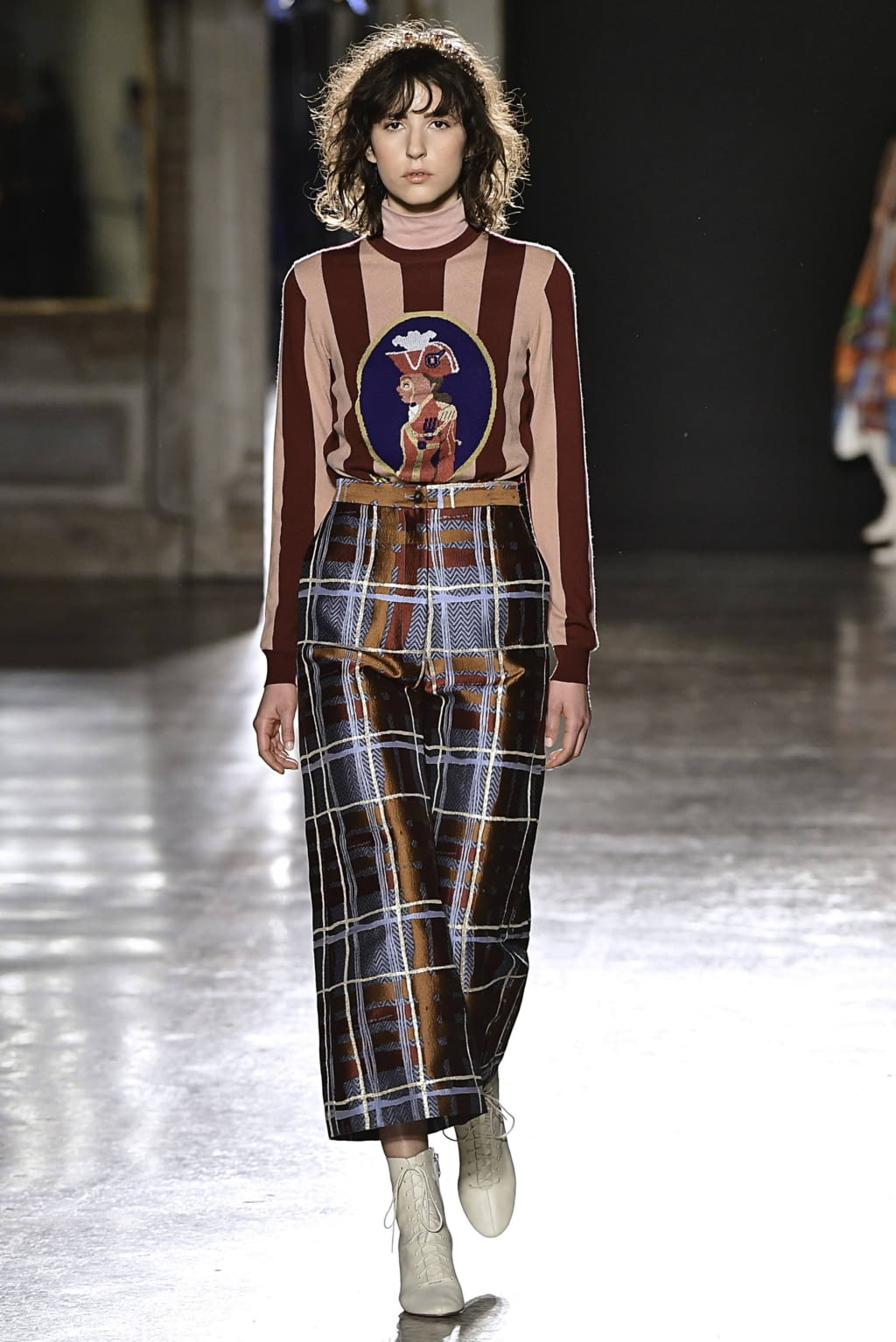 Fashion Week Milan Fall/Winter 2019 look 6 from the Stella Jean collection womenswear