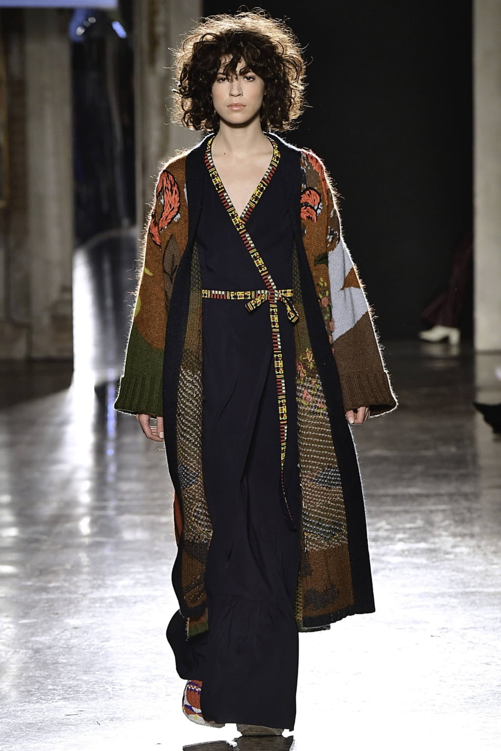 Fashion Week Milan Fall/Winter 2019 look 15 from the Stella Jean collection 女装