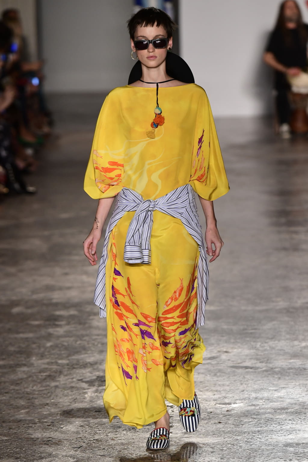 Fashion Week Milan Spring/Summer 2018 look 13 from the Stella Jean collection womenswear