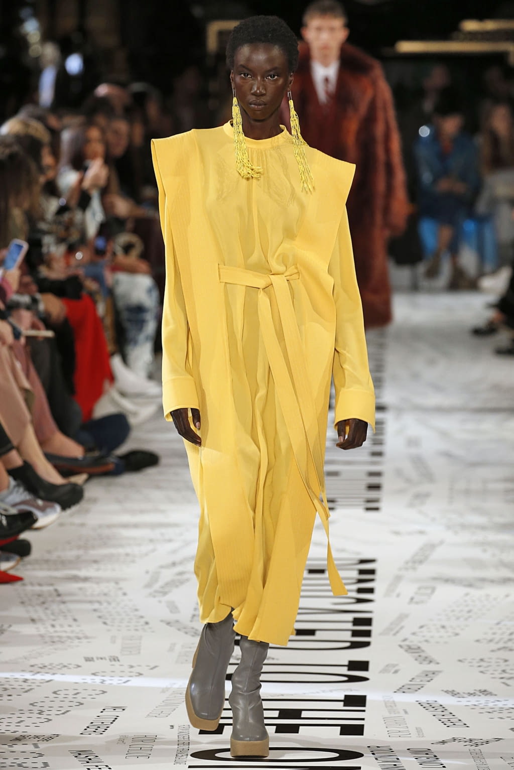 Fashion Week Paris Fall/Winter 2019 look 9 de la collection Stella McCartney womenswear