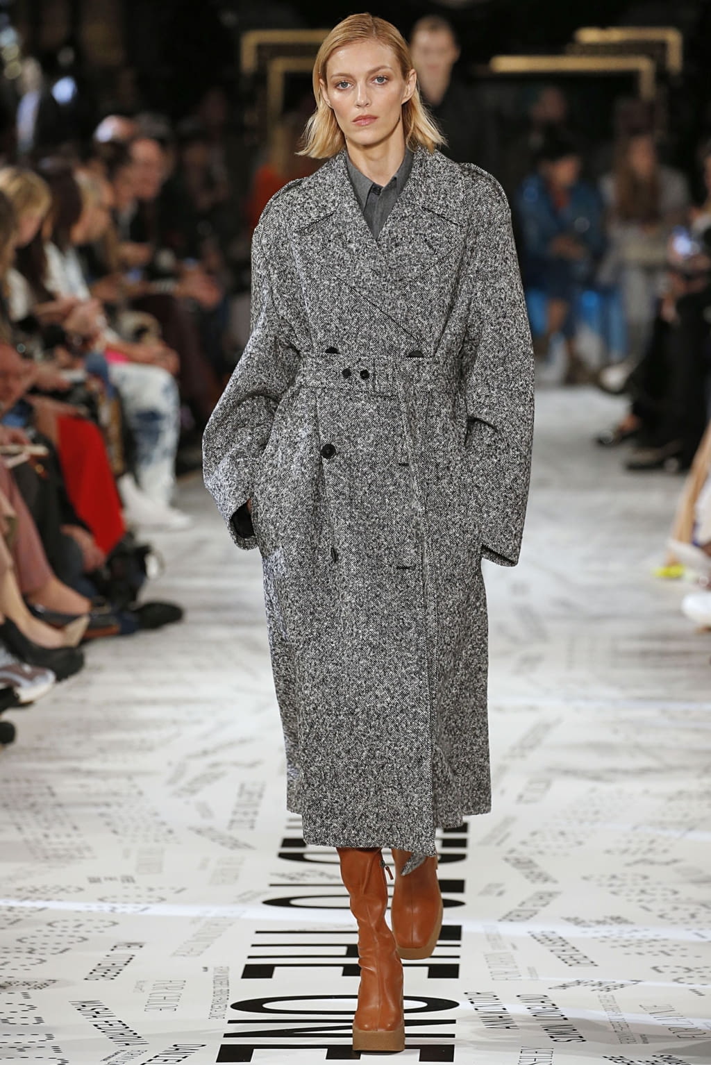 Fashion Week Paris Fall/Winter 2019 look 19 from the Stella McCartney collection womenswear