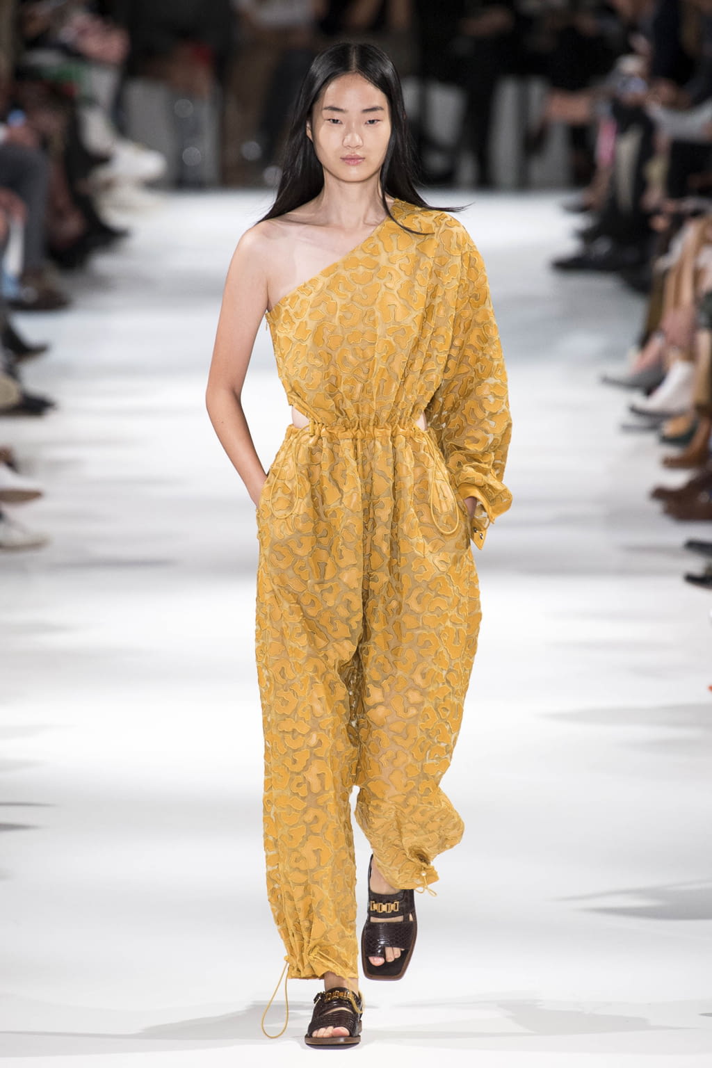 Fashion Week Paris Spring/Summer 2018 look 7 de la collection Stella McCartney womenswear