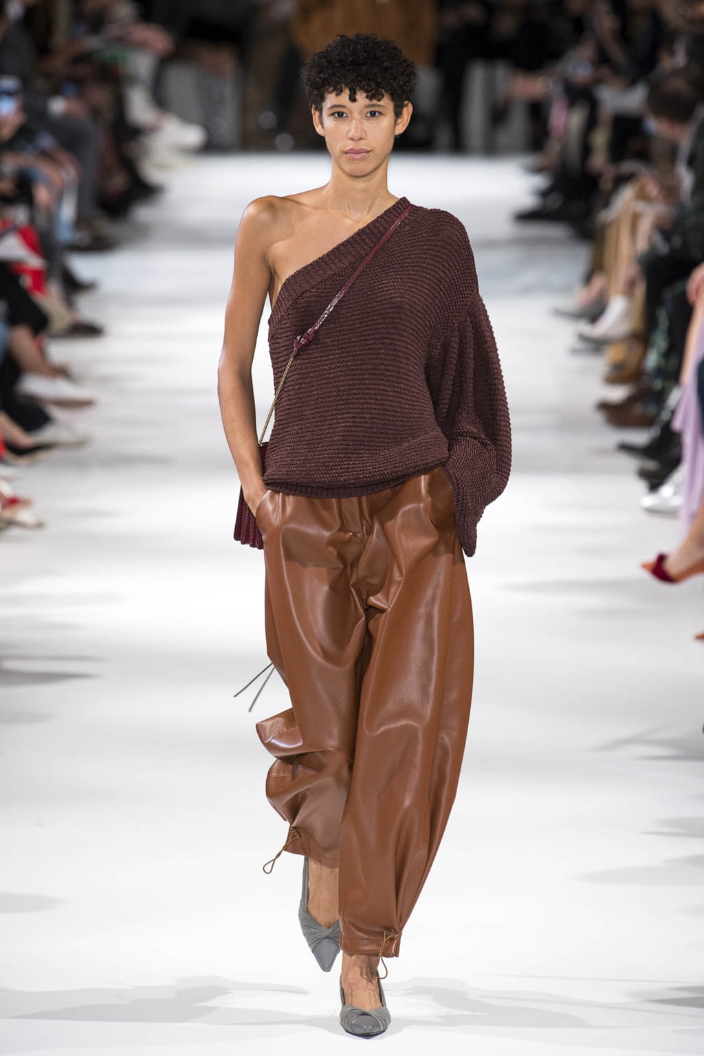 Fashion Week Paris Spring/Summer 2018 look 9 de la collection Stella McCartney womenswear