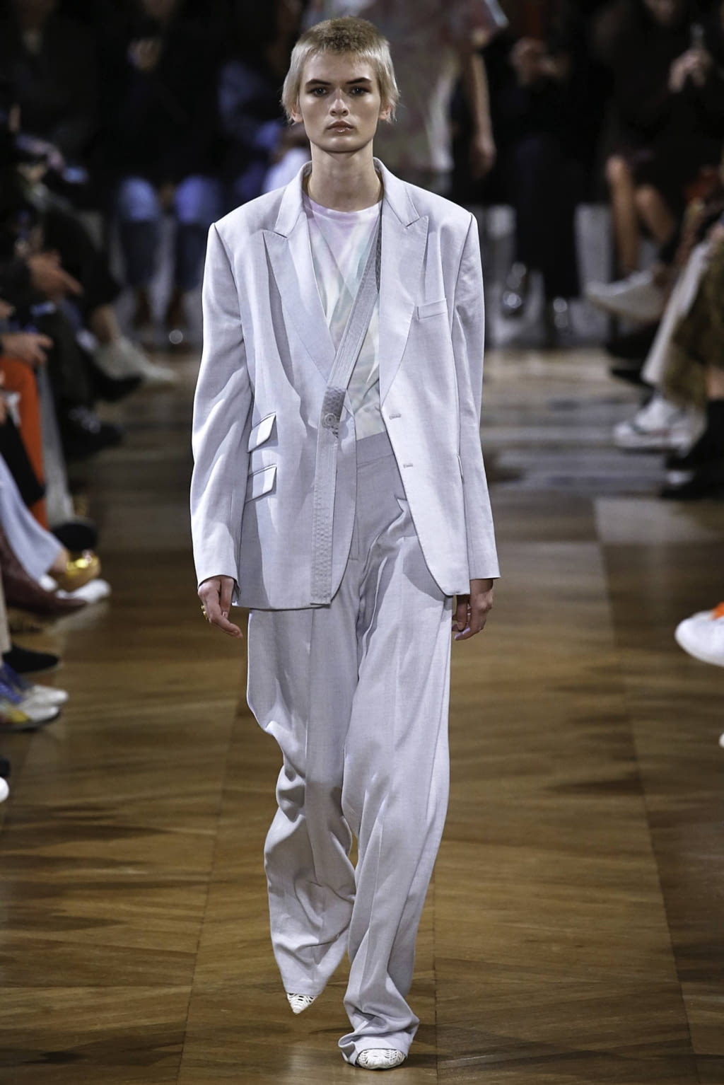 Fashion Week Paris Spring/Summer 2019 look 6 from the Stella McCartney collection 女装