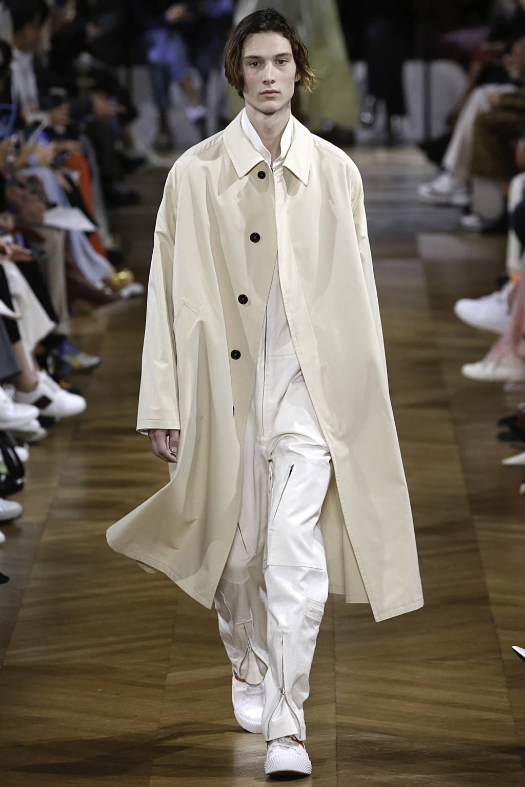 Fashion Week Paris Spring/Summer 2019 look 54 from the Stella McCartney collection 男装