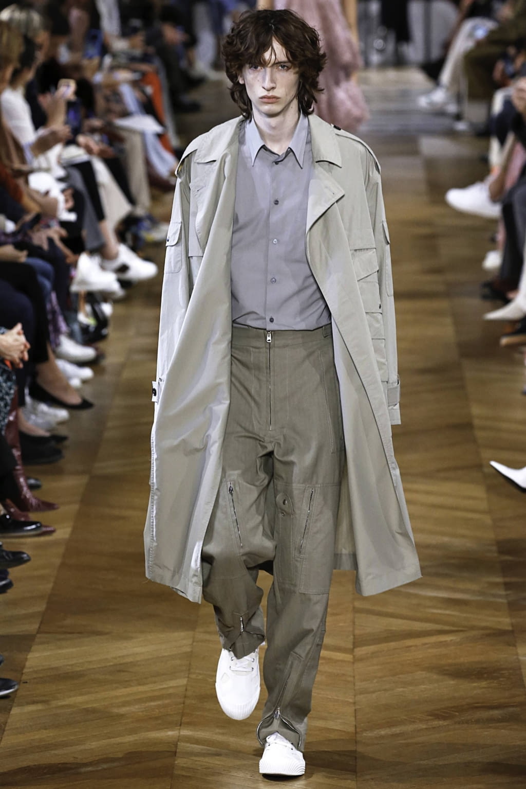 Fashion Week Paris Spring/Summer 2019 look 56 from the Stella McCartney collection menswear