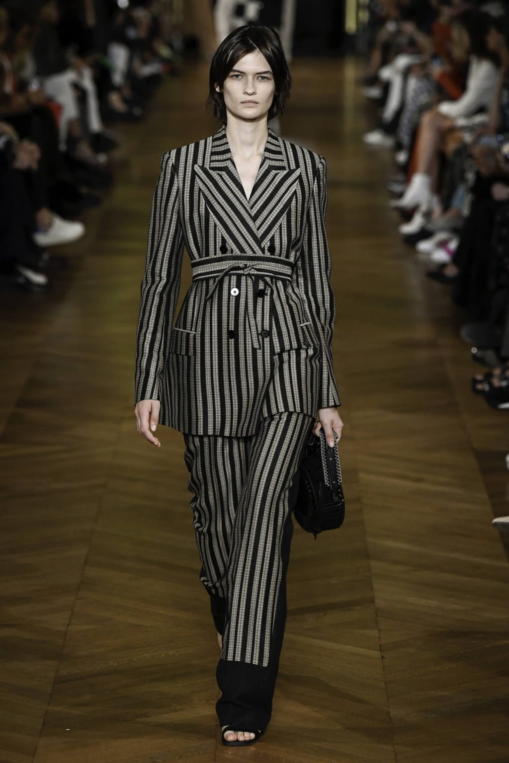 Fashion Week Paris Spring/Summer 2020 look 11 de la collection Stella McCartney womenswear