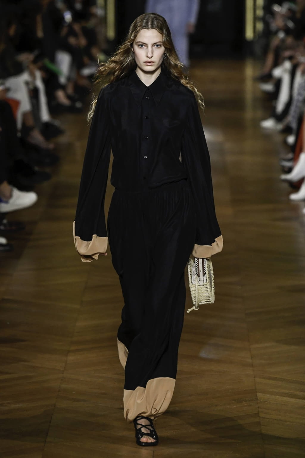 Fashion Week Paris Spring/Summer 2020 look 14 from the Stella McCartney collection 女装