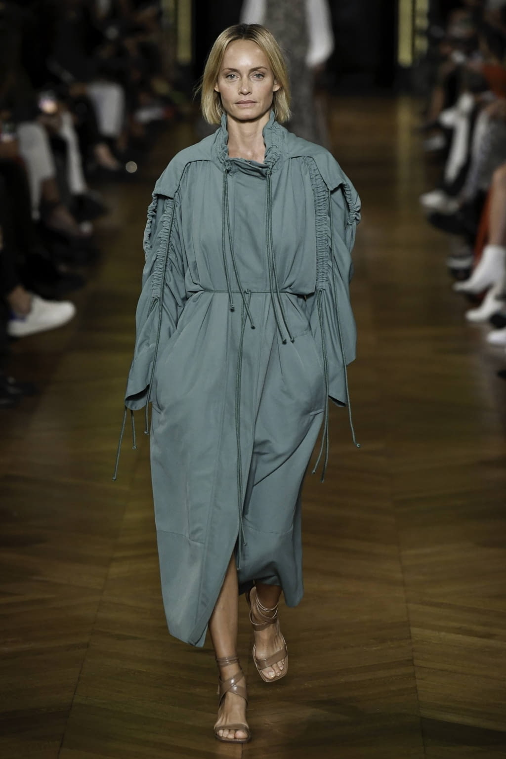Fashion Week Paris Spring/Summer 2020 look 25 from the Stella McCartney collection womenswear