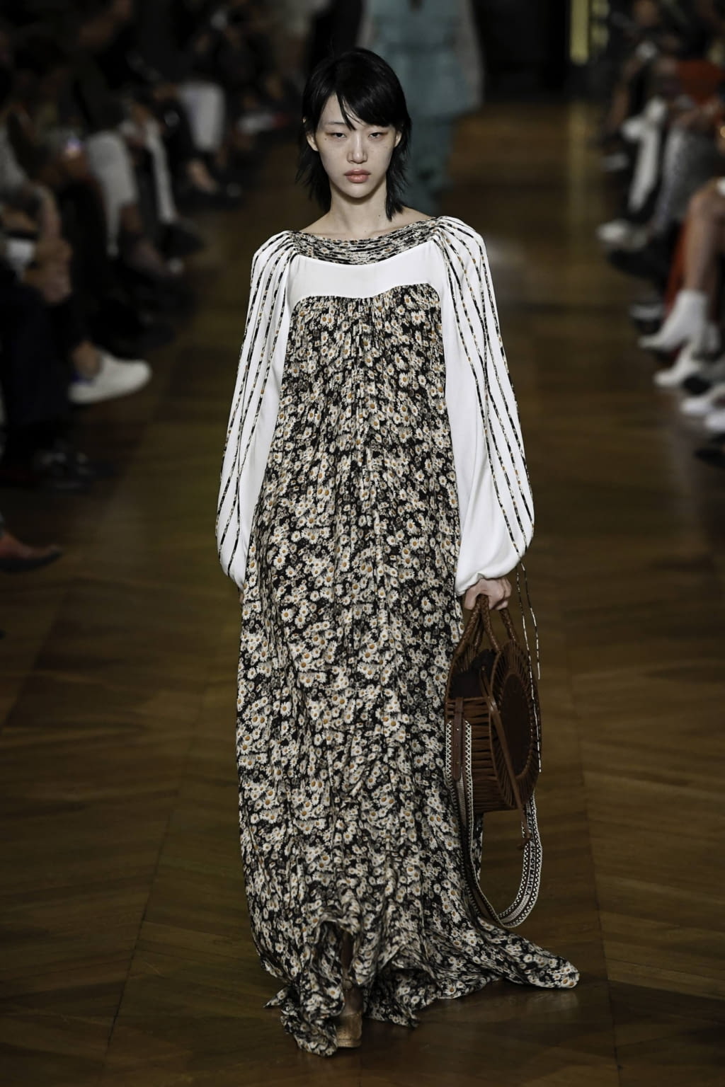 Fashion Week Paris Spring/Summer 2020 look 26 from the Stella McCartney collection womenswear