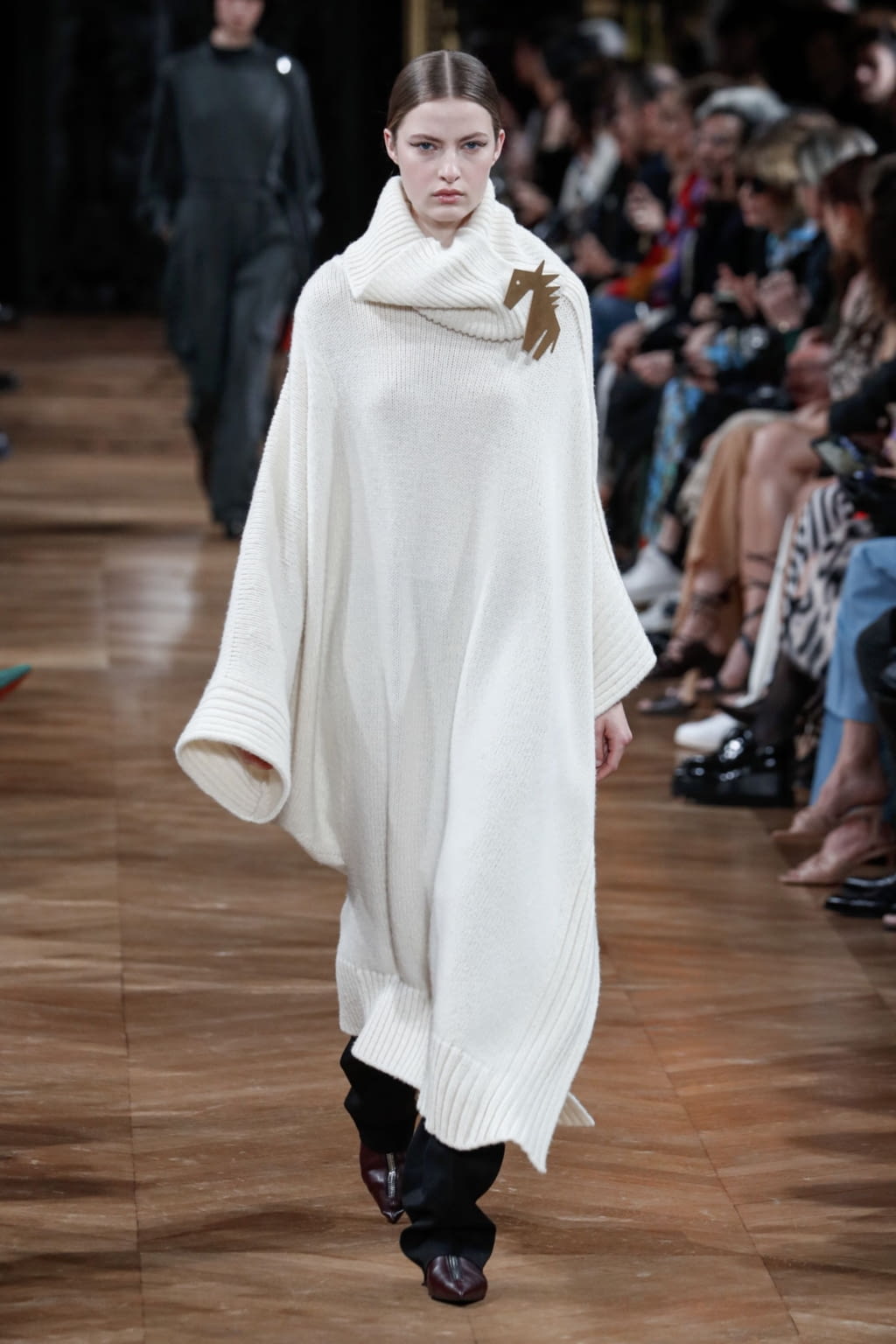 Fashion Week Paris Fall/Winter 2020 look 11 de la collection Stella McCartney womenswear