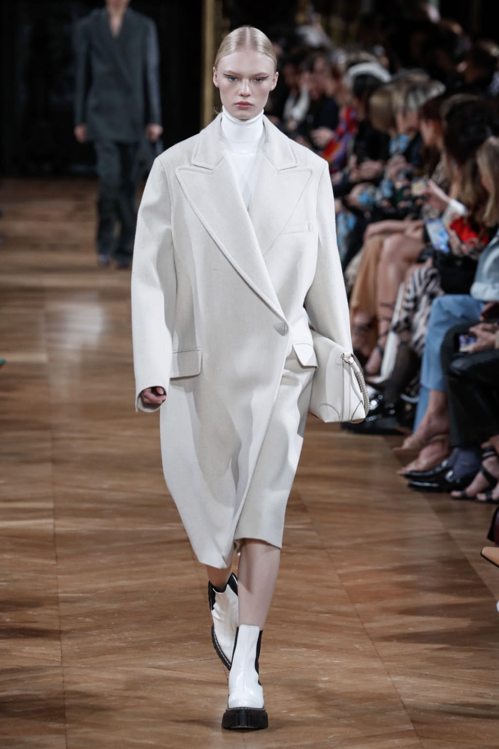 Fashion Week Paris Fall/Winter 2020 look 14 de la collection Stella McCartney womenswear