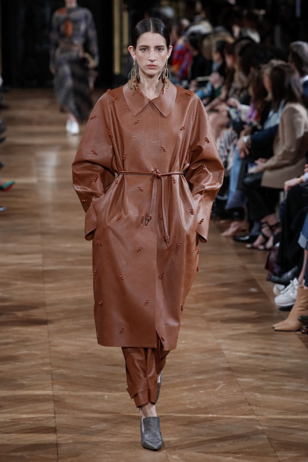 Fashion Week Paris Fall/Winter 2020 look 24 from the Stella McCartney collection womenswear