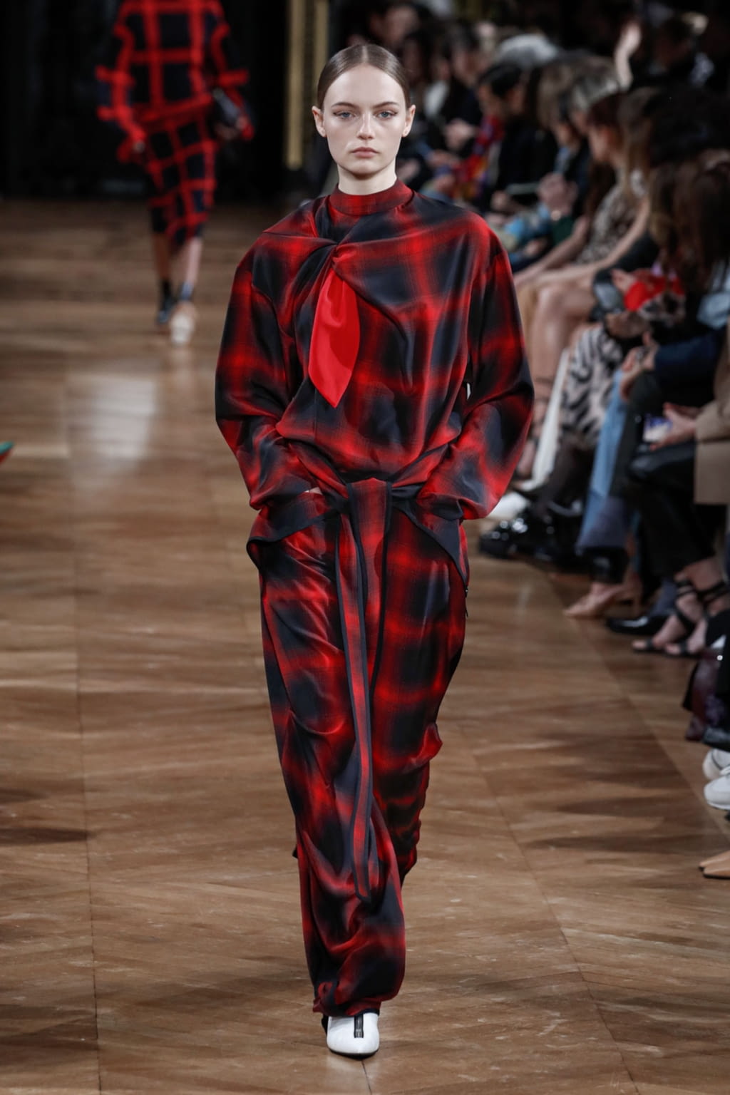 Fashion Week Paris Fall/Winter 2020 look 32 from the Stella McCartney collection womenswear