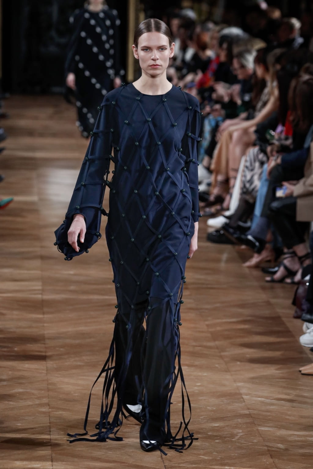 Fashion Week Paris Fall/Winter 2020 look 42 from the Stella McCartney collection womenswear