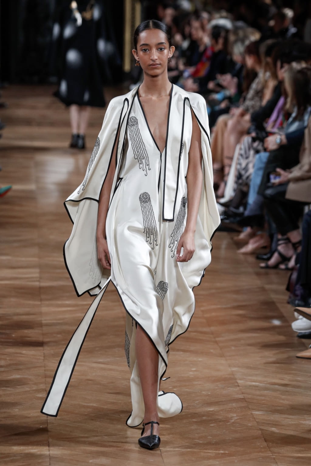Fashion Week Paris Fall/Winter 2020 look 51 de la collection Stella McCartney womenswear