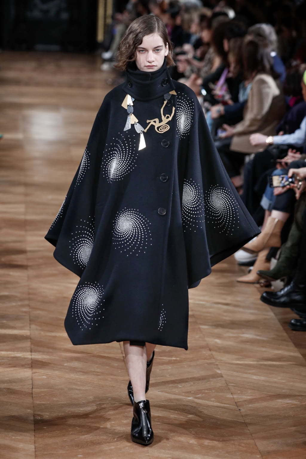 Fashion Week Paris Fall/Winter 2020 look 52 from the Stella McCartney collection womenswear