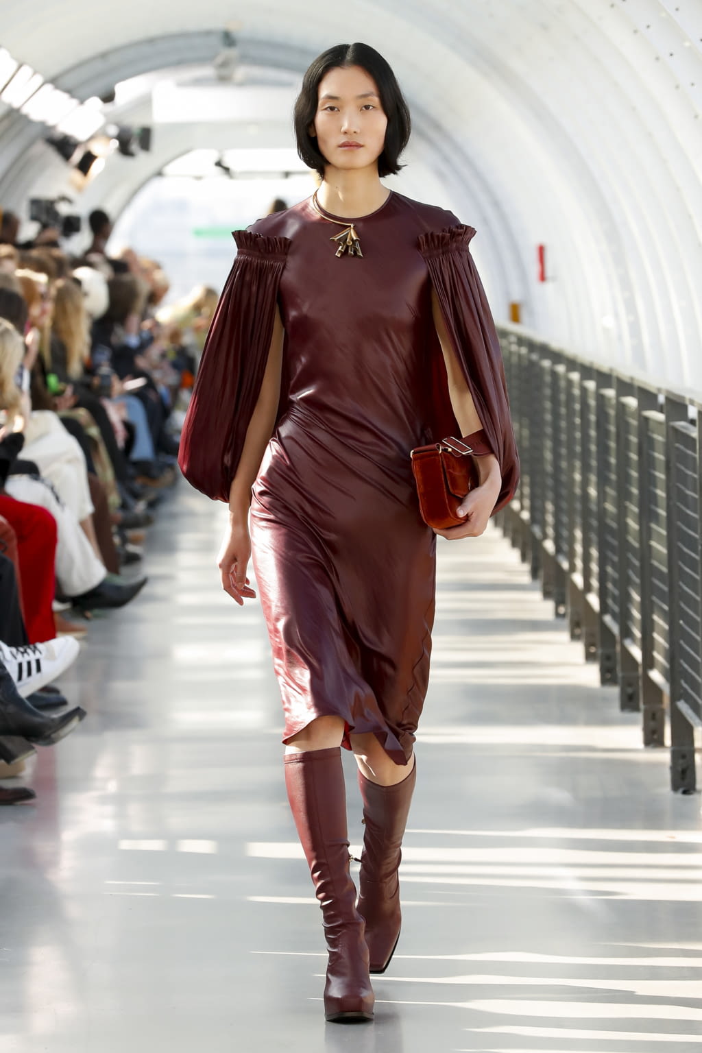 Fashion Week Paris Fall/Winter 2022 look 38 de la collection Stella McCartney womenswear
