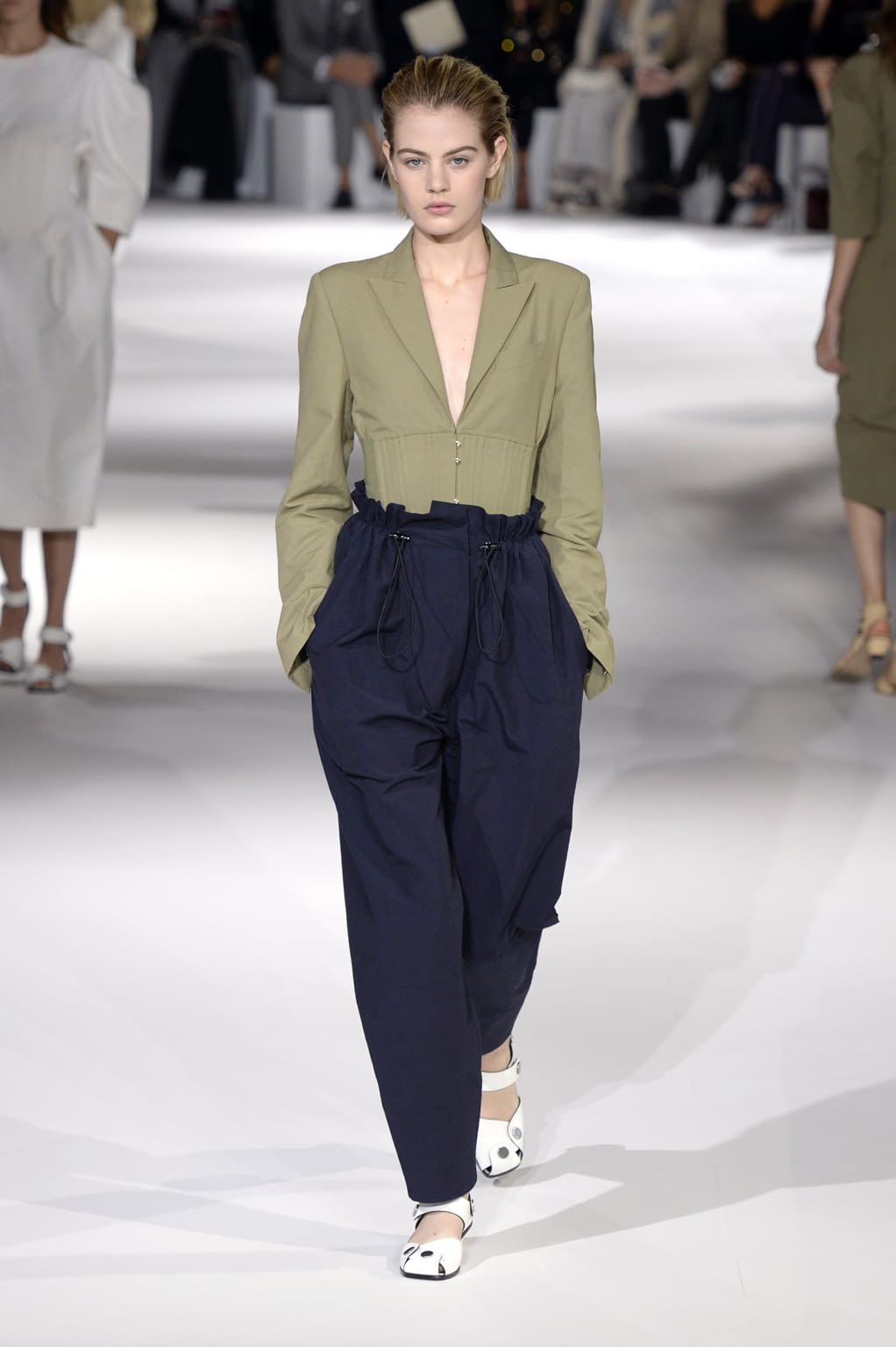 Fashion Week Paris Spring/Summer 2017 look 5 de la collection Stella McCartney womenswear