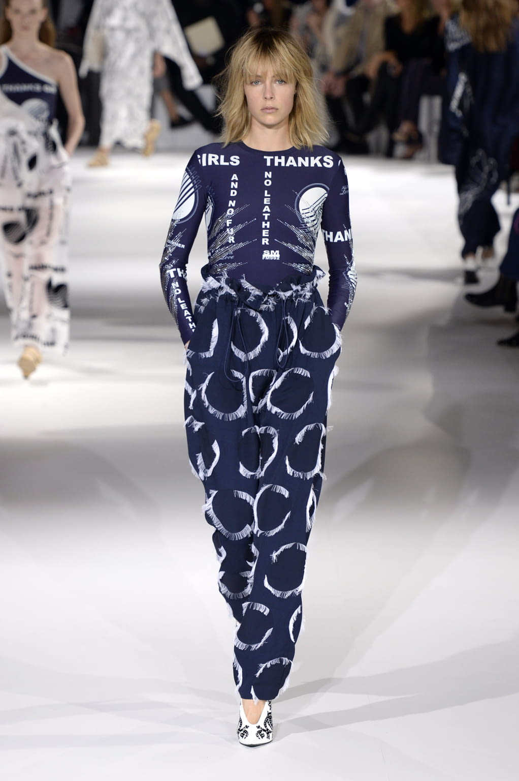 Fashion Week Paris Spring/Summer 2017 look 34 de la collection Stella McCartney womenswear