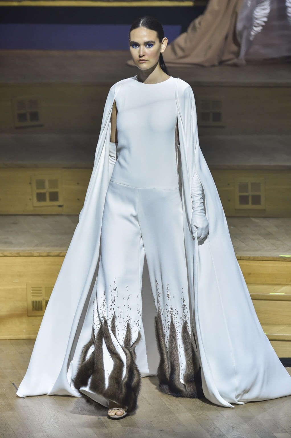 Fashion Week Paris Fall/Winter 2018 look 9 from the Stephane Rolland collection couture