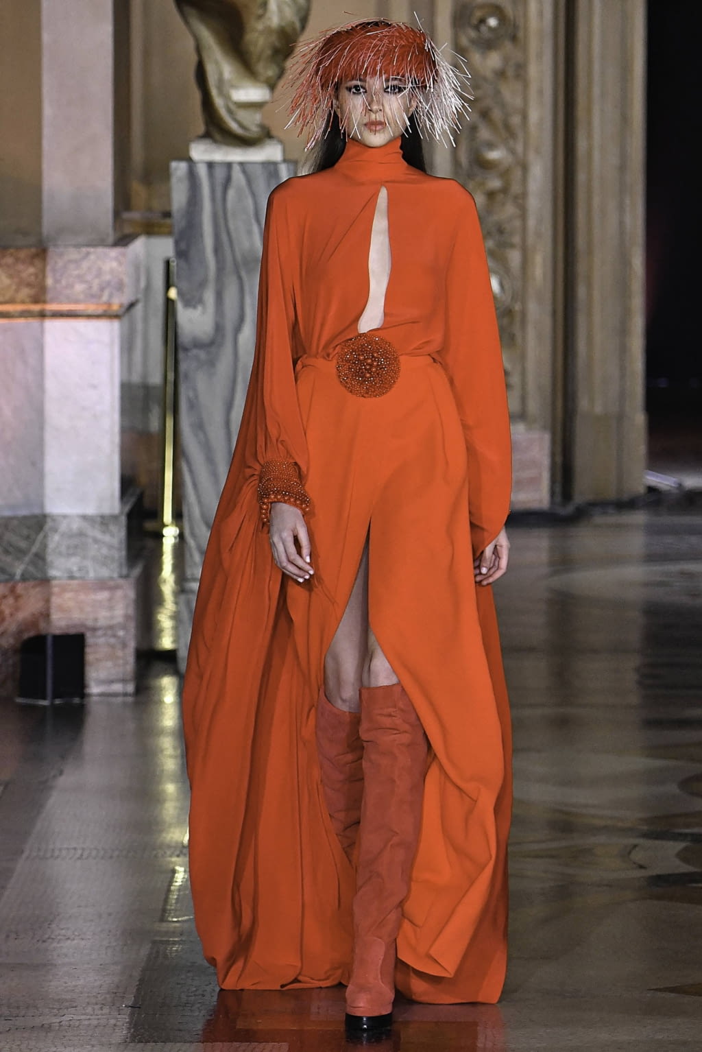 Fashion Week Paris Fall/Winter 2019 look 3 from the Stephane Rolland collection couture