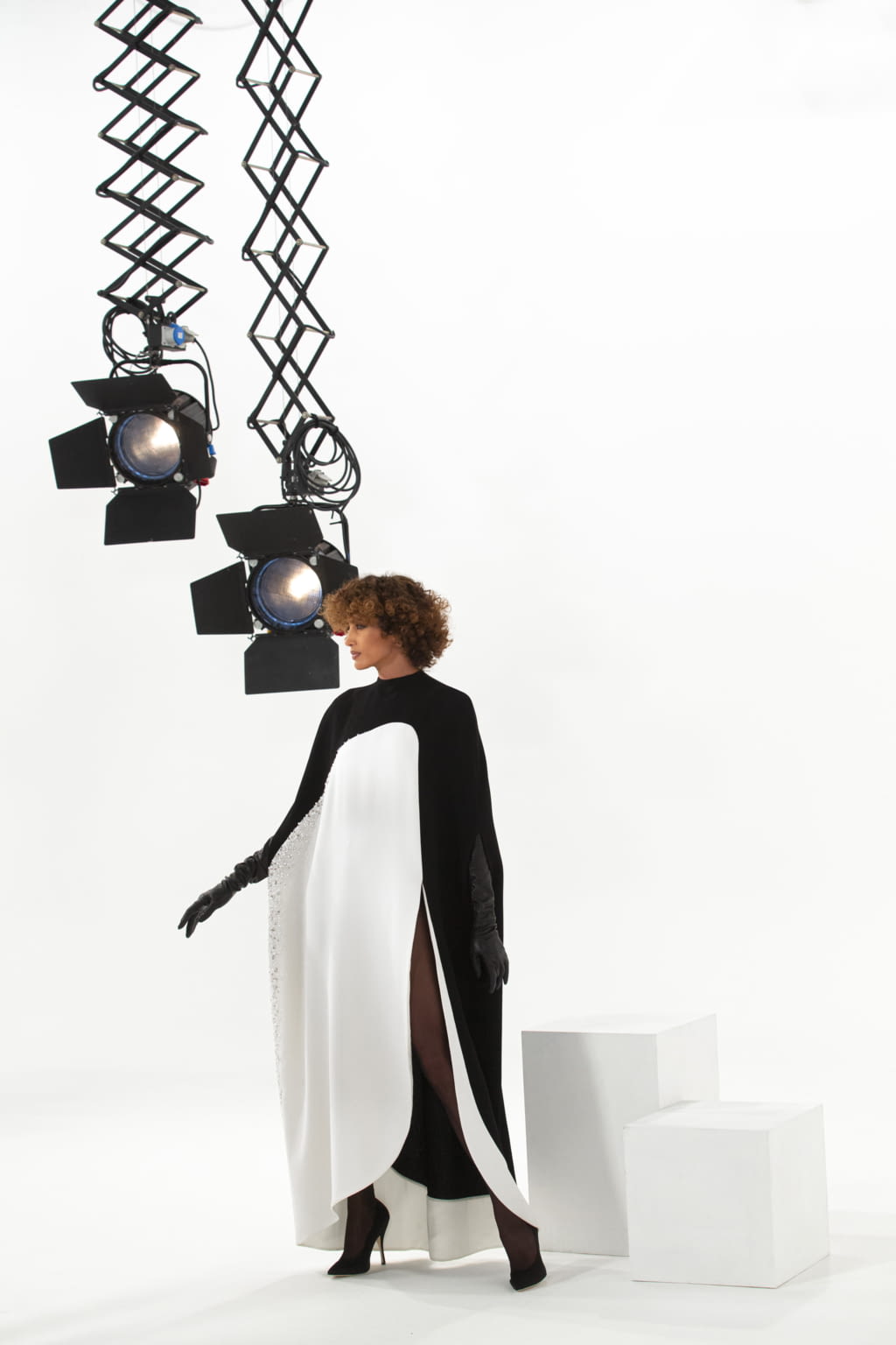Fashion Week Paris Fall/Winter 2020 look 4 de la collection Stephane Rolland couture