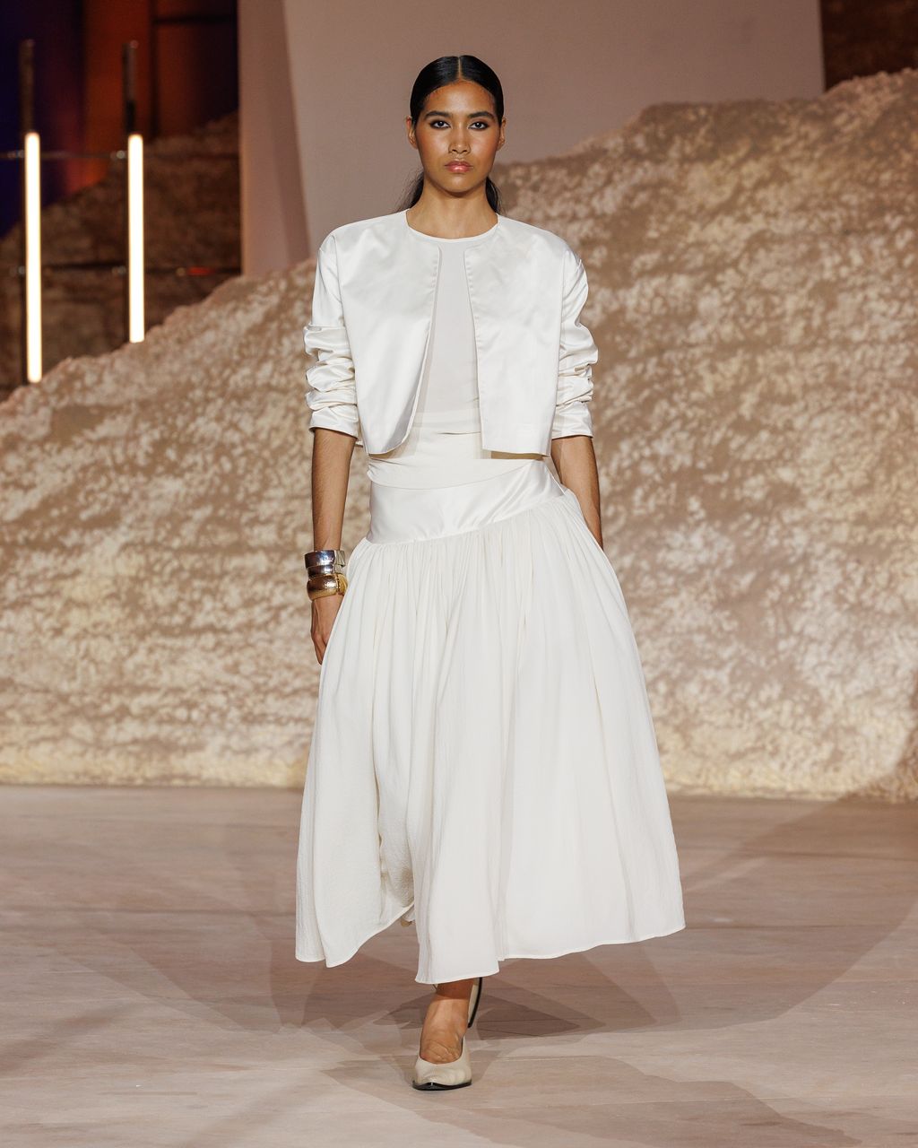 Fashion Week Paris Spring/Summer 2024 look 2 de la collection Abadia - Saudi 100 womenswear