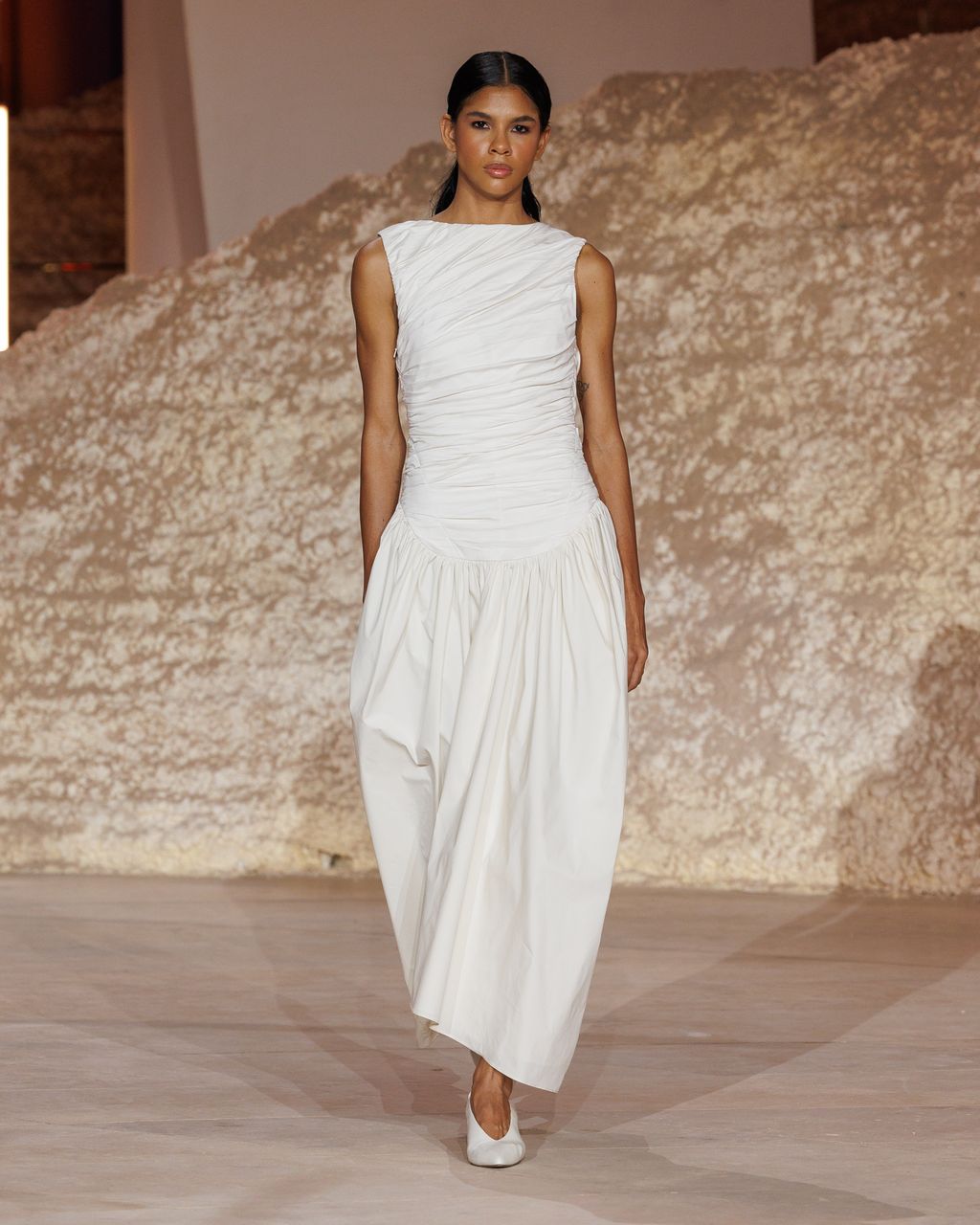 Fashion Week Paris Spring/Summer 2024 look 5 de la collection Abadia - Saudi 100 womenswear