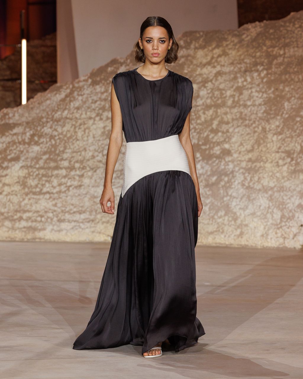 Fashion Week Paris Spring/Summer 2024 look 11 de la collection Abadia - Saudi 100 womenswear